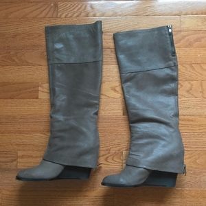 Vince Camuto Women's Gray Boots Size 9.5 NEW
